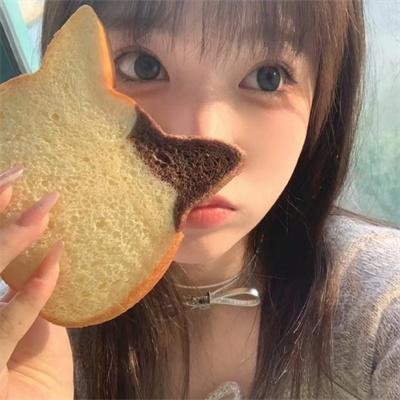 目露凶光